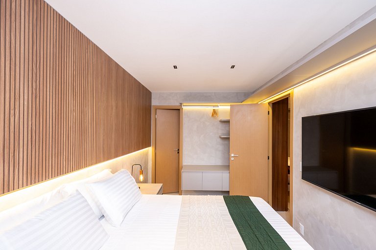 High Standard at Opys Gyro @Bueno with Exclusive Rooftop