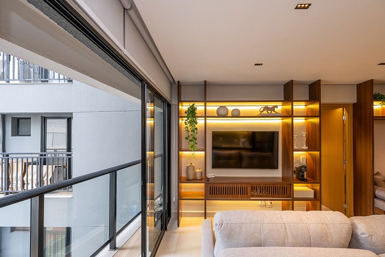 High Standard at Opys Gyro @Bueno with Exclusive Rooftop