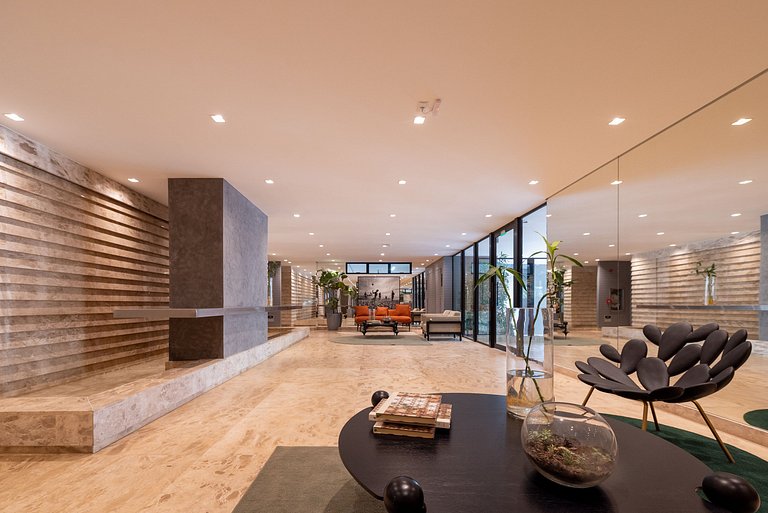 Opus Gyro Vaca Brava |Alto Padrão| Wi-Fi | Garagem| Portaria