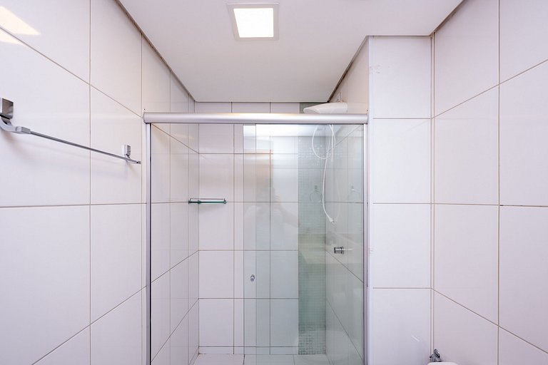 High-standard duplex with garage, heated pool, and WiFi