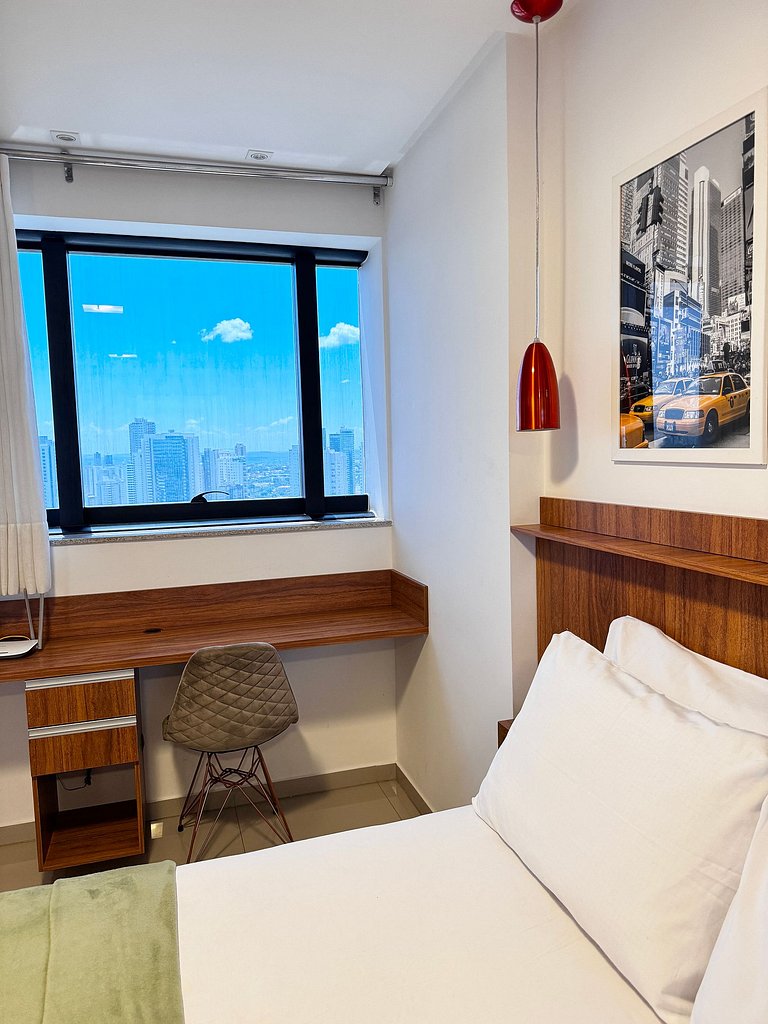 Apartamento c/ Vista | 27º Andar • Flamboyant • WiFi