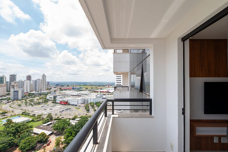 A haven with incredible views on the 27th floor - near Flamb