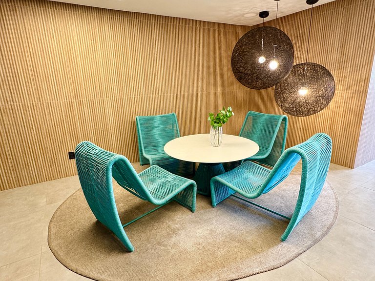 Hub Compact Life, near Goiânia Shopping and Vaca Brava Park.