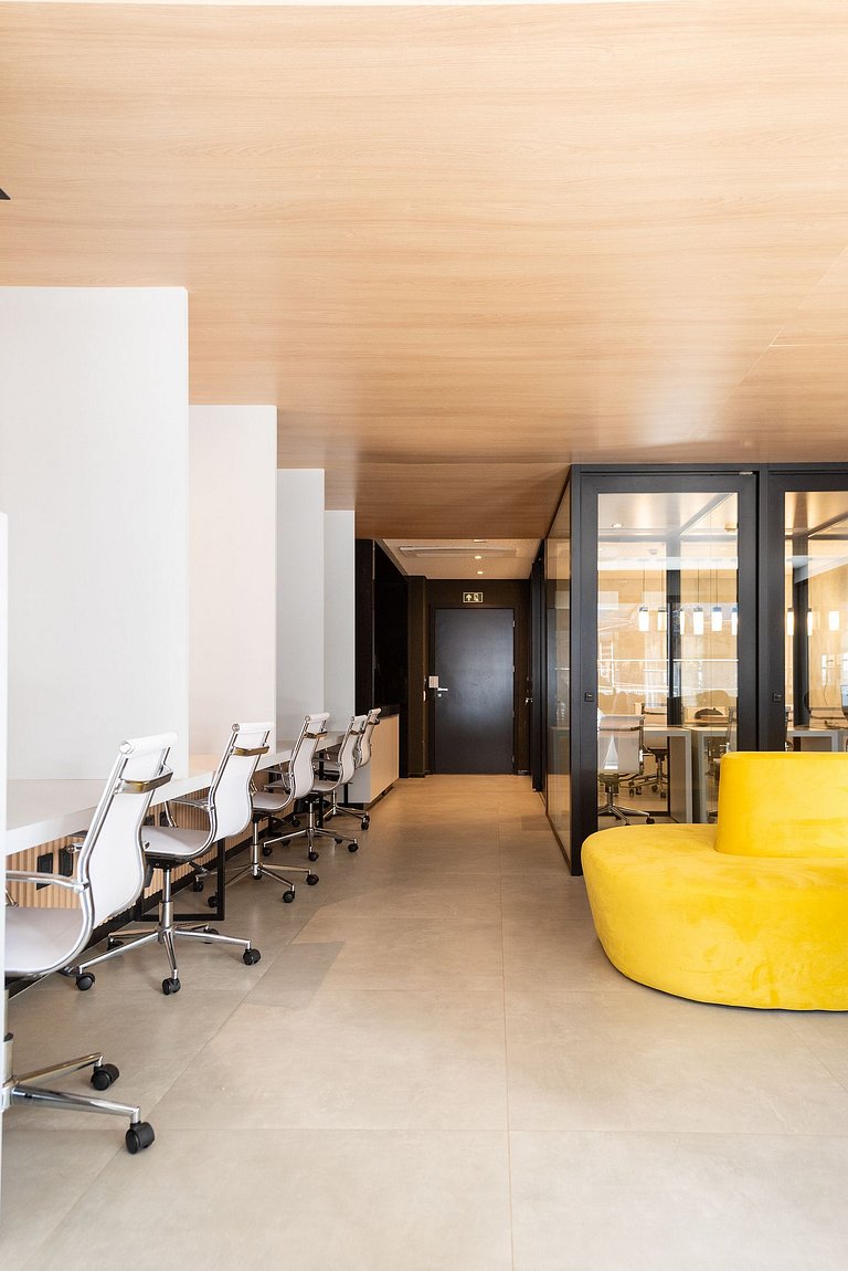 Hub Compact Life, near Goiânia Shopping and Vaca Brava Park.