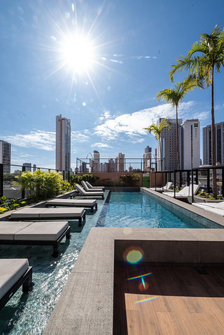 Hub Compact Life no Setor Bueno | Cond. com Piscina | Roofto