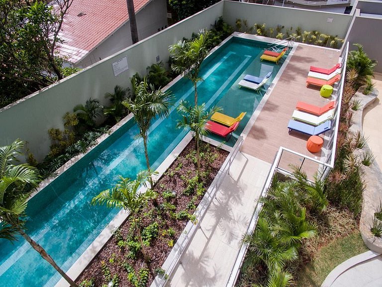 High-standard duplex with garage, heated pool, and WiFi