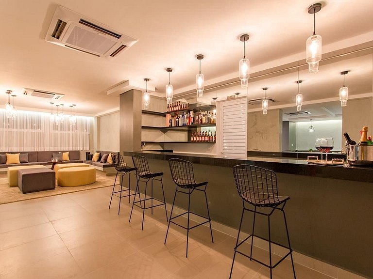 High-standard duplex with garage, heated pool, and WiFi