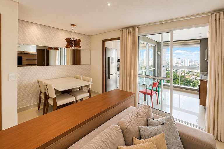 Apartamento 2Q premium c/ Wi-Fi e garagem | Setor Bueno