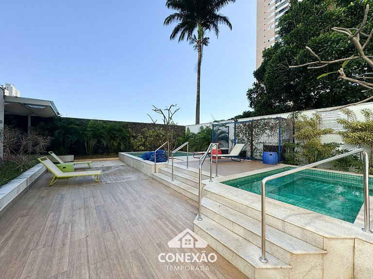 Apartamento 2Q premium c/ Wi-Fi e garagem | Setor Bueno