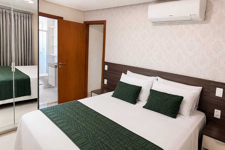 Apartamento 2Q premium c/ Wi-Fi e garagem | Setor Bueno