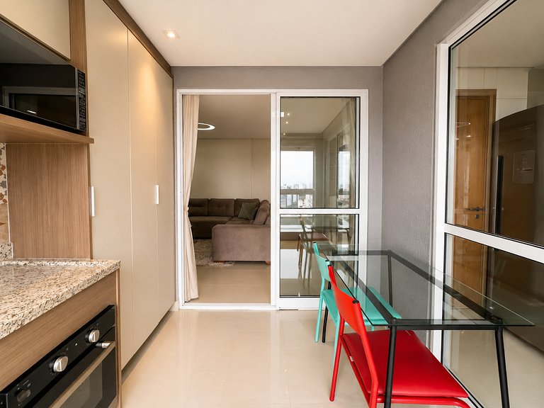 Apartamento 2Q premium c/ Wi-Fi e garagem | Setor Bueno