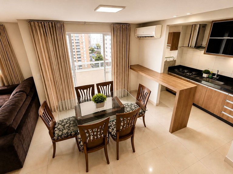 Apartamento duplex com varanda no Setor Bueno