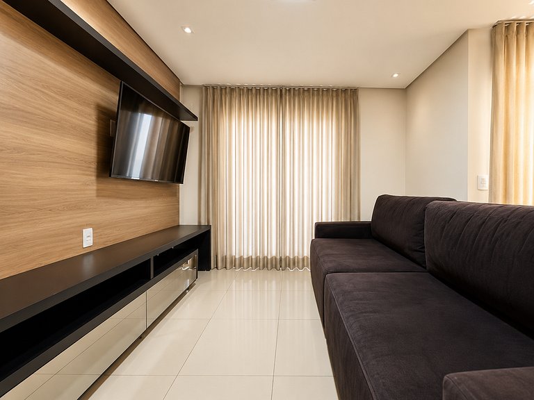 Apartamento duplex com varanda no Setor Bueno