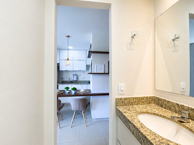 Very cozy. Condo with a view, pool, gym