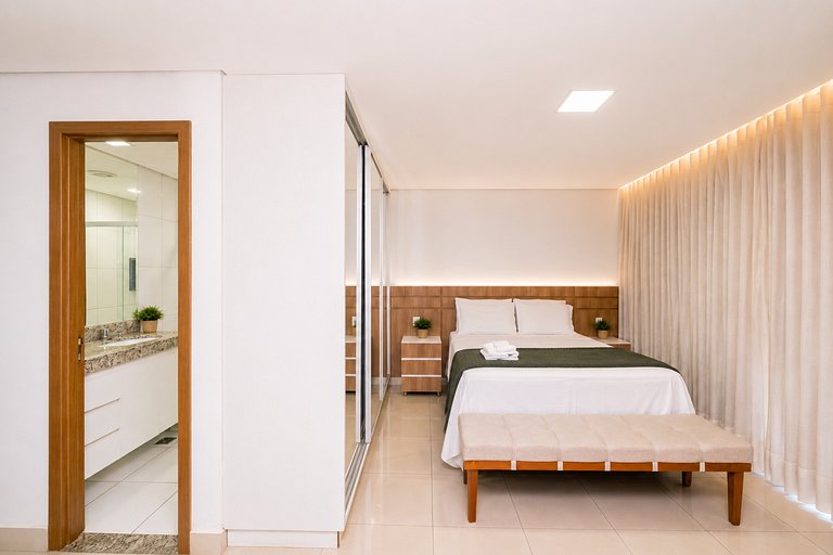 Flat novo em Cond. com piscina, no Setor Bueno |THP0605