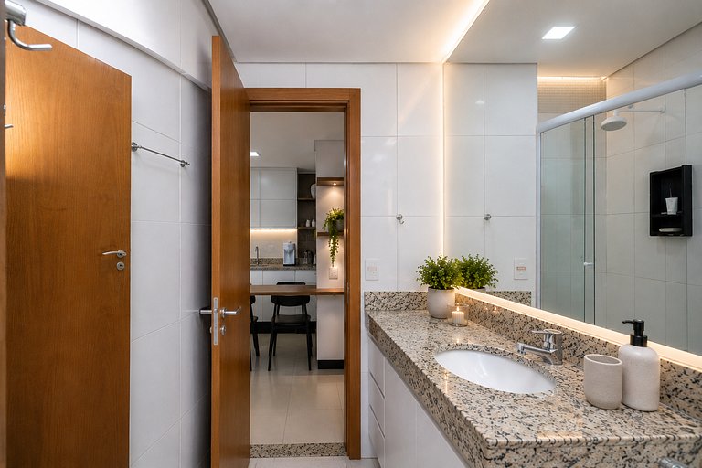 Flat novo em Cond. com piscina, no Setor Bueno |THP0605