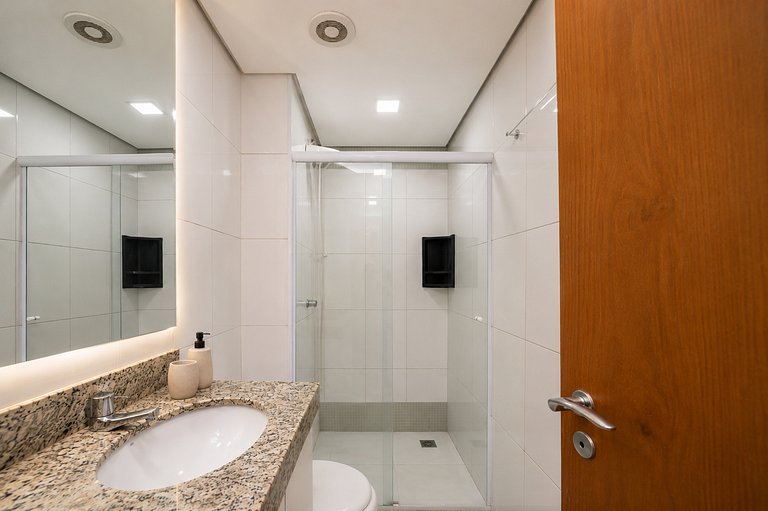 Flat novo em Cond. com piscina, no Setor Bueno |THP0605