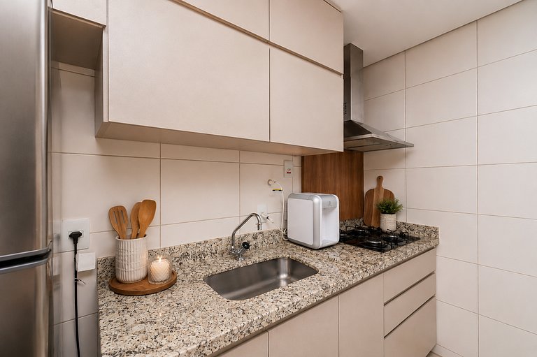Flat novo em Cond. com piscina, no Setor Bueno |THP0605