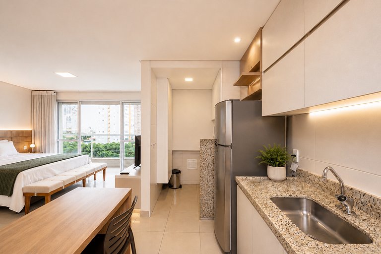 Flat novo em Cond. com piscina, no Setor Bueno |THP0605