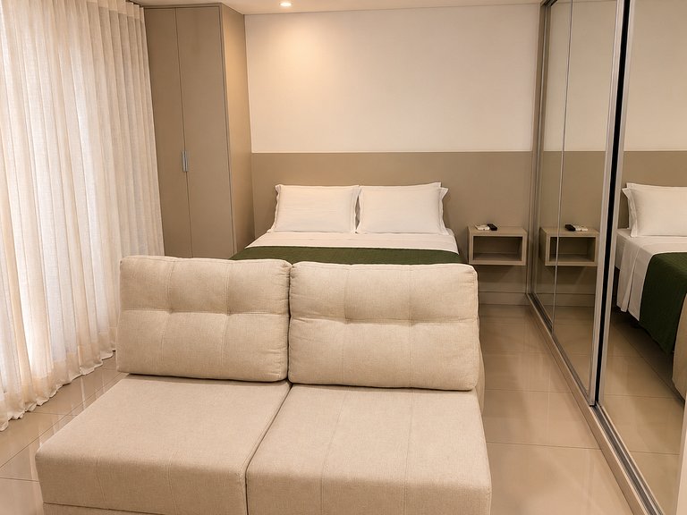 Studio in condo with pool, gym, garage #1007