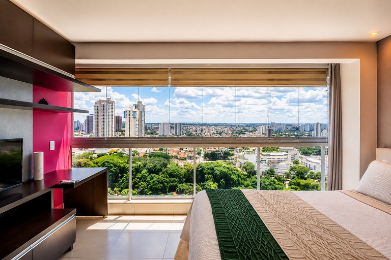Wake up to this breathtaking view #pool #garage