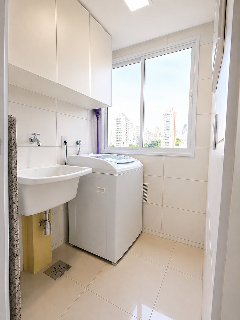 Vista Panorâmica | Cama king • Wi-Fi • Ar • Smart TV#1706