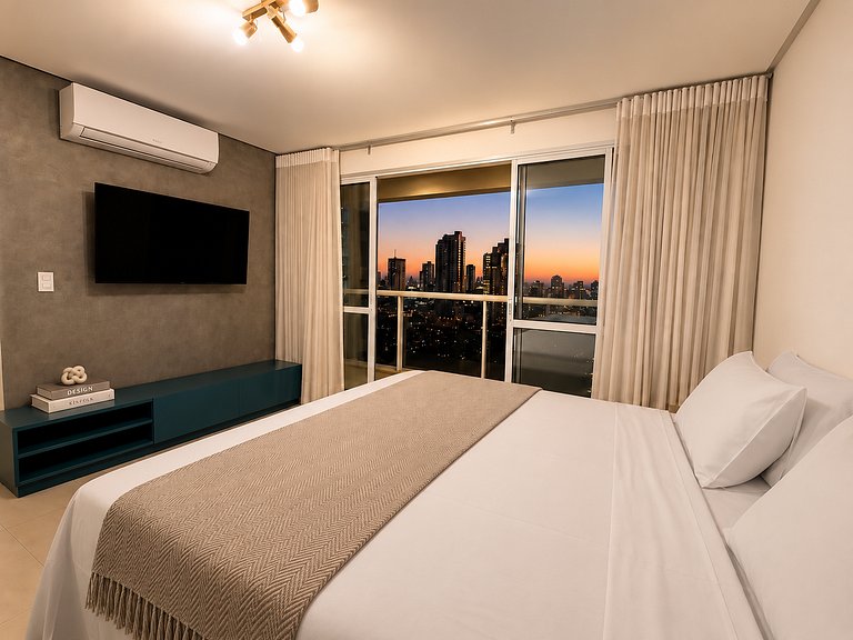 Vista Panorâmica | Cama king • Wi-Fi • Ar • Smart TV#1706