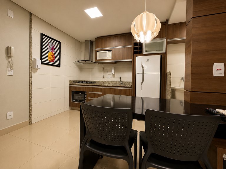 Apartment in gated community with pool, Setor Bueno | Near O