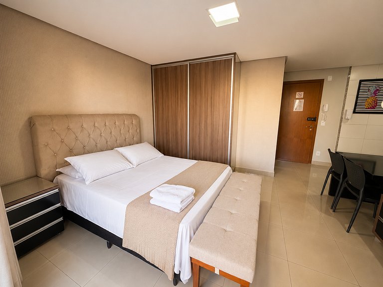 Flat em Cond. com piscina, Setor Bueno | Próx Orion #207