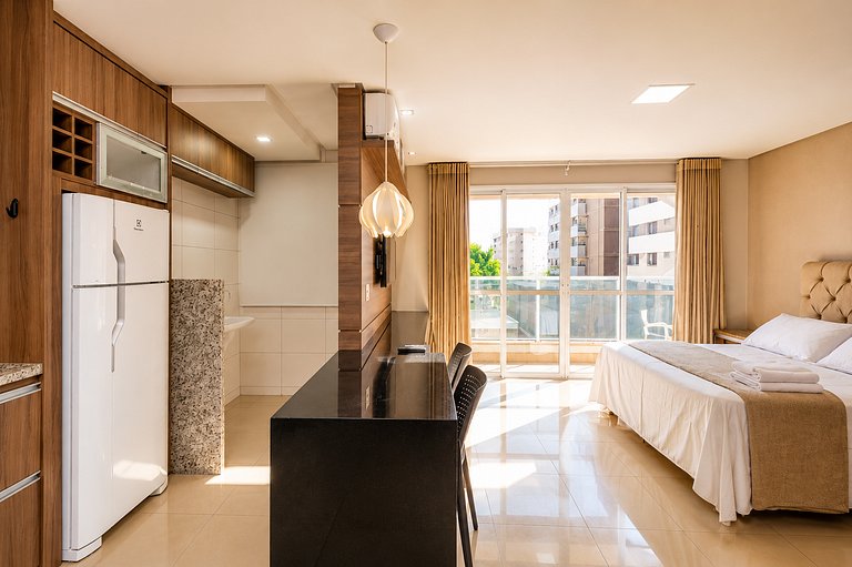 Flat em Cond. com piscina, Setor Bueno | Próx Orion #207