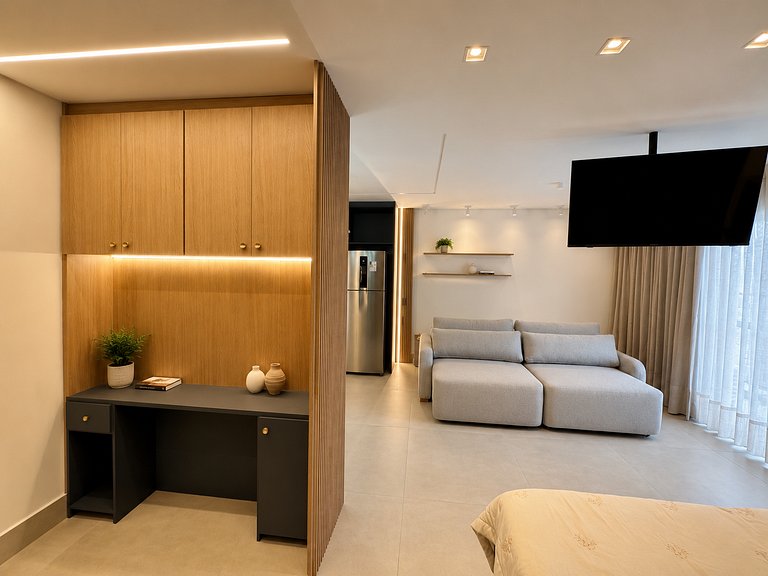 Premium Studio at Hub Bueno | Rooftop, Pool and View