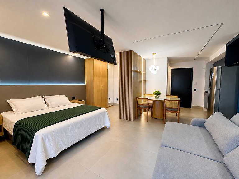 Premium Studio at Hub Bueno | Rooftop, Pool and View