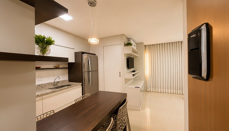 Studio completo no Bueno | 19º andar c/vista + WiFi
